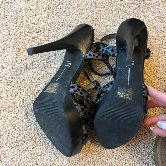INC Leopard heels - Picture 3 of 4